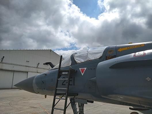 Le procédé AéroSolar®, protection thermique pour le poste de pilotage pour avion rafale, répond parfaitement aux exigences de l’armée française et de la sécurité civile